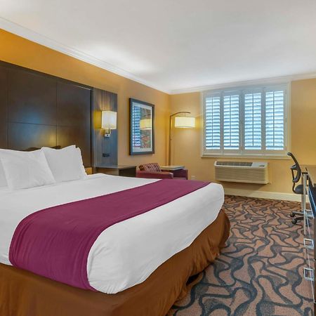 Best Western Plus Airport Plaza San Jose Esterno foto