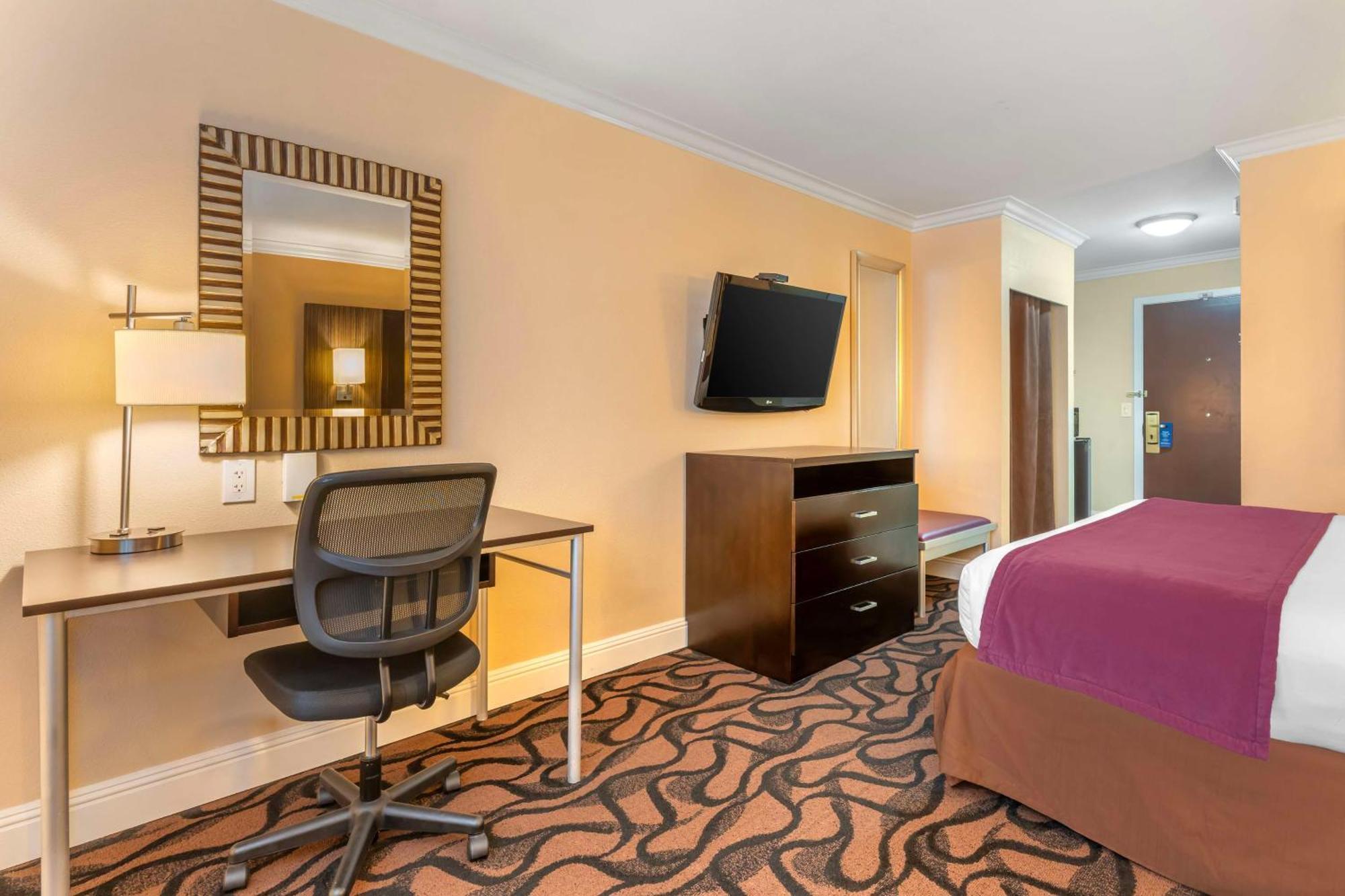 Best Western Plus Airport Plaza San Jose Esterno foto