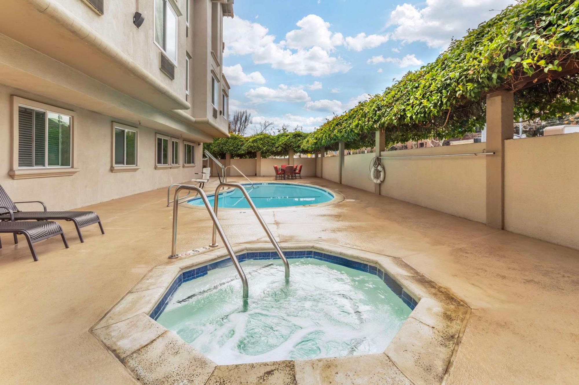 Best Western Plus Airport Plaza San Jose Esterno foto