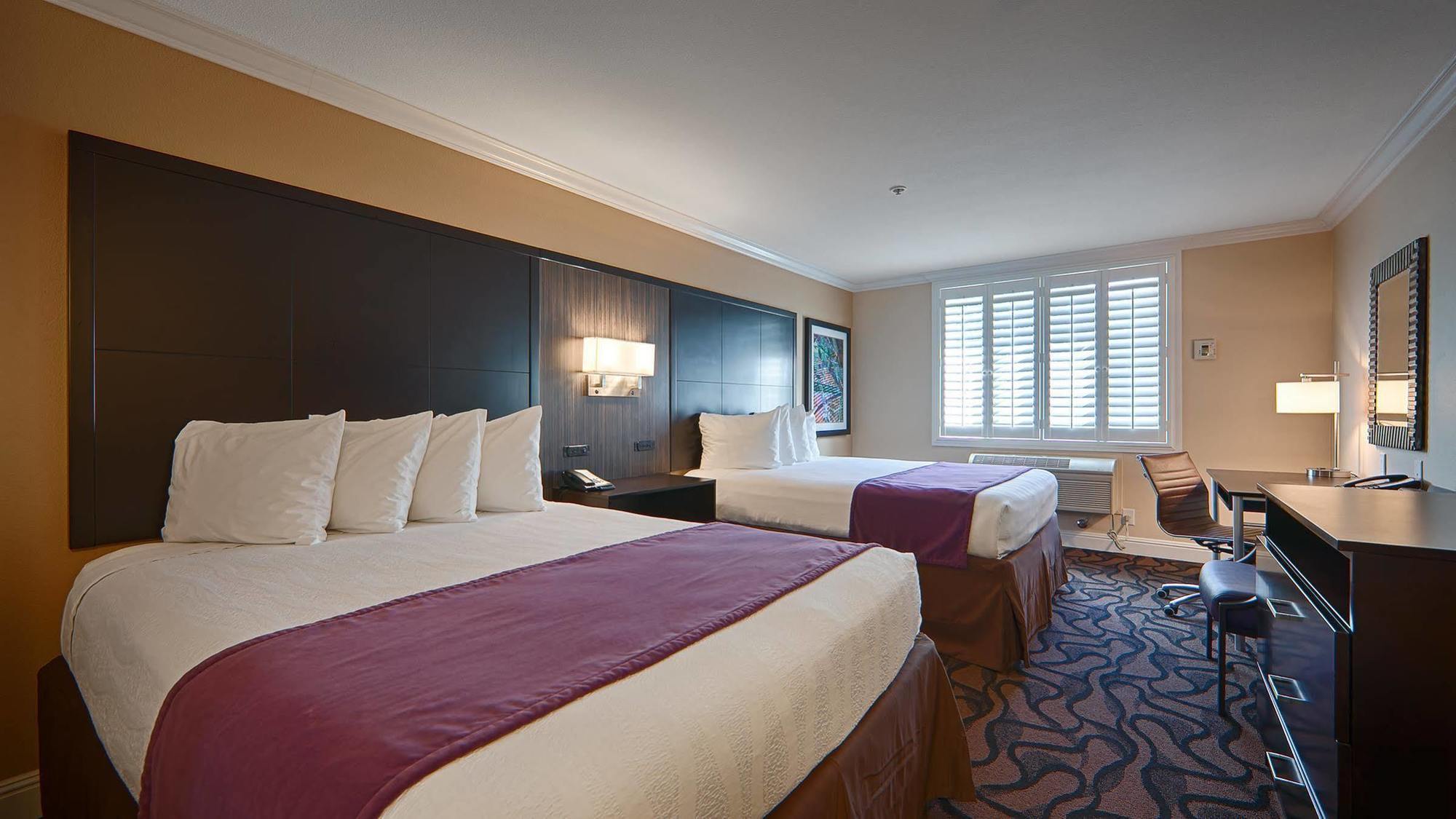 Best Western Plus Airport Plaza San Jose Esterno foto